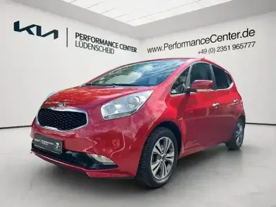 Gebraucht Kia Venga DREAM-TEAM Edition 90 PS (66 kW) 2017 Rot Kleinwagen