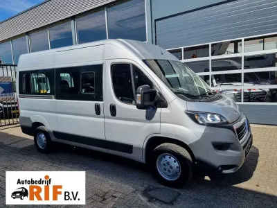 Gebraucht Peugeot Boxer 131 PS (96 kW) 2015 Grau Van