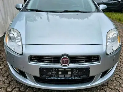 Gebraucht Fiat Bravo 90 PS (66 kW) 2009 Silber Kleinwagen