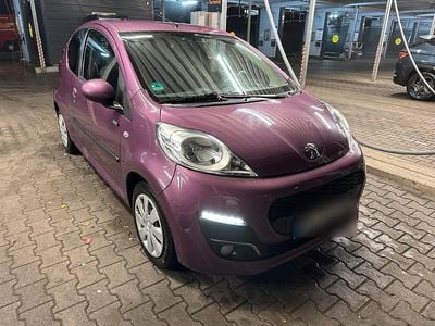 Gebraucht Peugeot 107 Style 68 PS (50 kW) 2013 Violet Kleinwagen