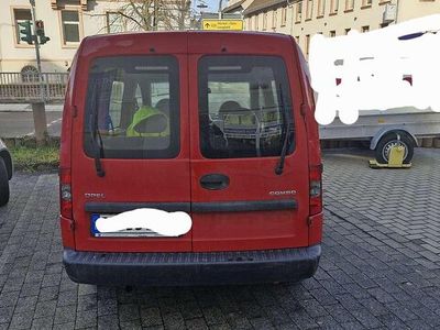 Rot Gebraucht 2006 Opel Combo Van | 3.800 € (Teuer)
