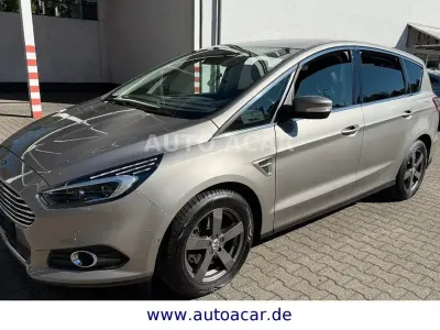 Gebraucht Ford S-MAX Titanium 241 PS (177 kW) 2015 Silber Van / Kleinbus