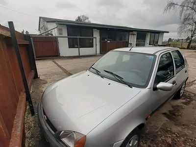 Gebraucht Ford Fiesta 2001 Silber Kleinwagen