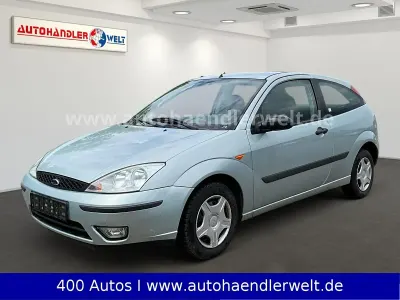 Gebraucht Ford Focus Ambiente 101 PS (74 kW) 2003 Silber Limousine