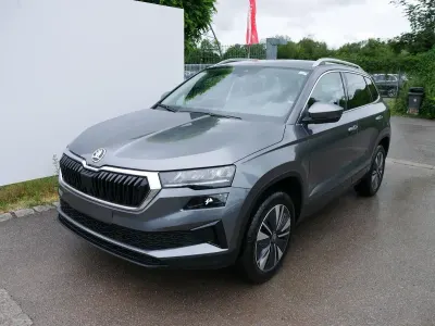 Gebraucht Skoda Karoq Selection 150 PS (110 kW) 2025 Grau metallic SUV