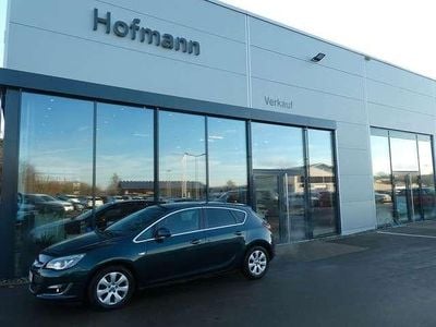 Gebraucht Opel Astra Exklusiv 140 PS (102 kW) 2014 Grün Limousine