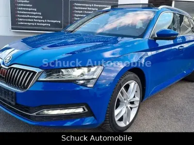 Gebraucht Skoda Superb Style 150 PS (110 kW) 2023 Blau Limousine