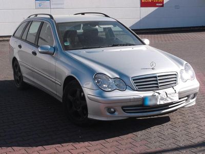 Usata Mercedes C180 143 CV (105 kW) 2006 Argento Station wagon