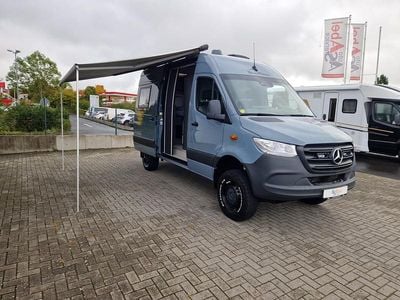 7709 blaugrau Gebraucht 2024 Mercedes Sprinter Van | 118.500 €