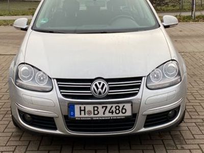 gebraucht VW Jetta 2.0 FSI Automatik Sportline TÜV 5.2024
