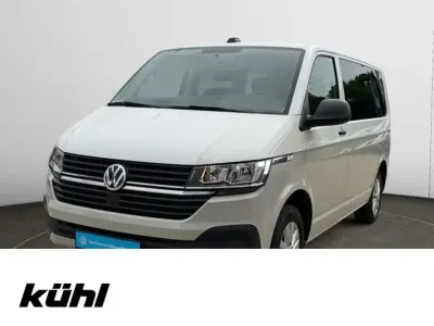 Gebraucht VW Multivan Family 150 PS (110 kW) 2021 Weiß Van / Kleinbus
