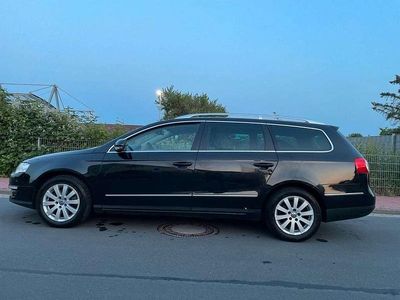 Gebraucht VW Passat Highline 140 PS (102 kW) 2009 Schwarz Kombi