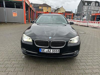 Gebraucht BMW 520 184 PS (135 kW) 2011 Schwarz Kombi