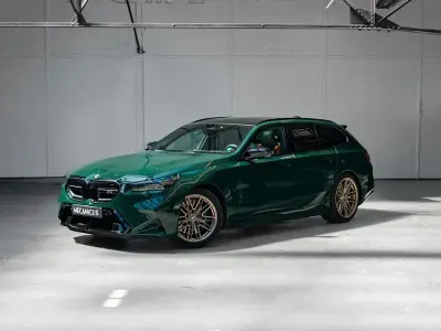 Używany BMW M5 Basis 585 KM (430 kW) 2025 Zielony Kombi