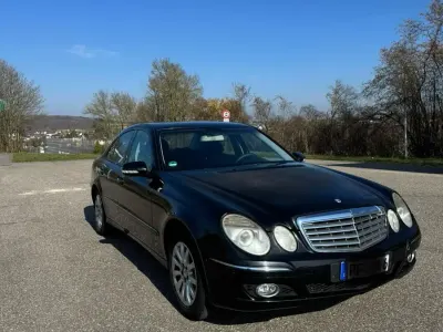 Gebraucht Mercedes E200 184 PS (135 kW) 2007 Schwarz Limousine