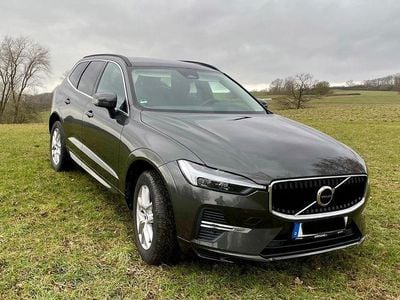 Gebraucht Volvo XC60 Momentum 197 PS (144 kW) 2021 Grau SUV