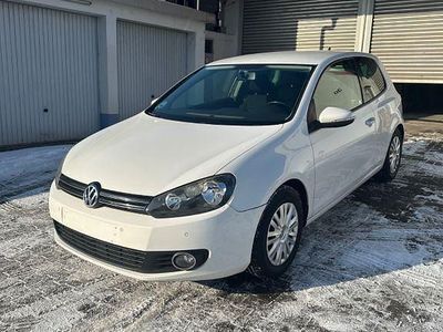 Gebraucht VW Golf VI Comfortline 105 PS (77 kW) 2010 Weiß Kleinwagen