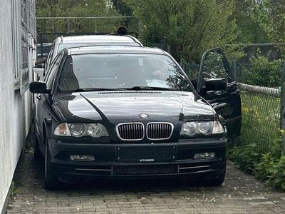 Gebraucht BMW 330 231 PS (169 kW) 2000 Schwarz Limousine