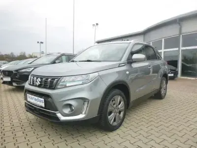 Gebraucht Suzuki Vitara 140 PS (102 kW) 2023 Grau SUV