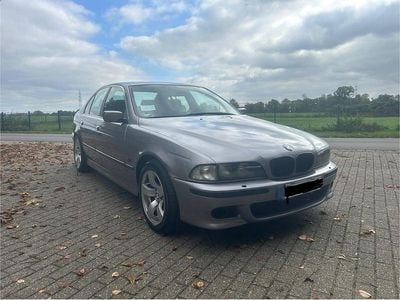 Gebraucht BMW 528 M Sport 193 PS (141 kW) 1998 Silber Limousine