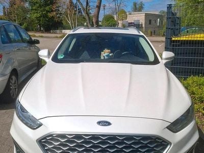 Używany Ford Mondeo Vignale 190 KM (139 kW) 2019 Biały Kombi