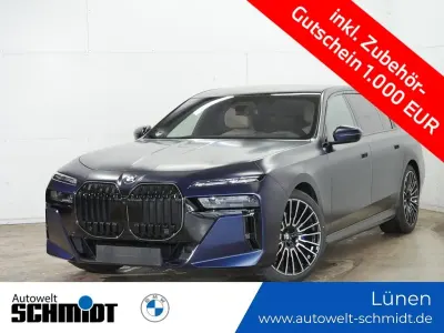 Gebraucht BMW 740 M Sport 299 PS (219 kW) 2025 Blau Limousine