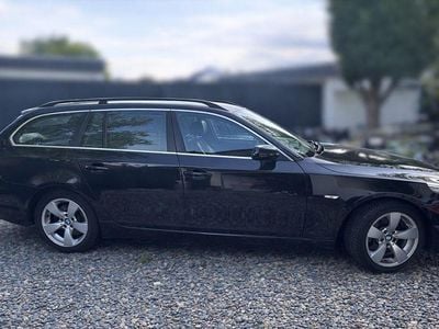 Usata BMW 525 Exclusive 197 CV (144 kW) 2008 Nero Station wagon