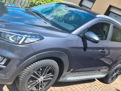 Gebraucht Hyundai Tucson Trend 136 PS (100 kW) 2019 Grau SUV