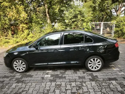 Gebraucht Seat Toledo Style 105 PS (77 kW) 2014 Schwarz Kleinwagen