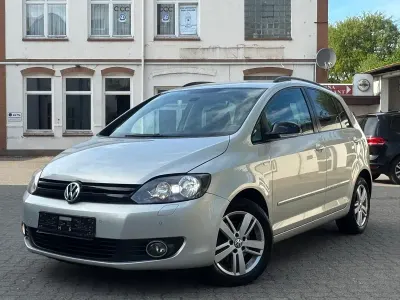 Używany VW Golf VII Match 105 KM (77 kW) 2012 Srebrny Sedan/Limuzyna