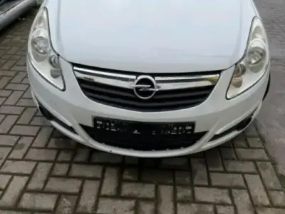 Gebraucht Opel Corsa 60 PS (44 kW) 2010 Weiß Kleinwagen