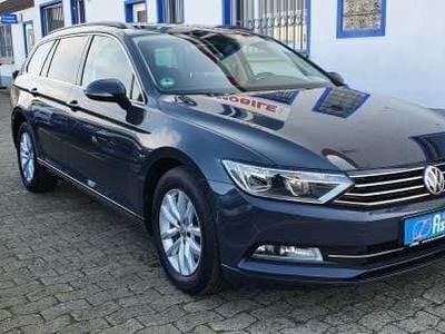 Gebraucht VW Passat Comfortline 150 PS (110 kW) 2018 Grau Kombi
