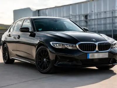 Gebraucht BMW 318 Advantage 156 PS (114 kW) 2021 Schwarz Limousine