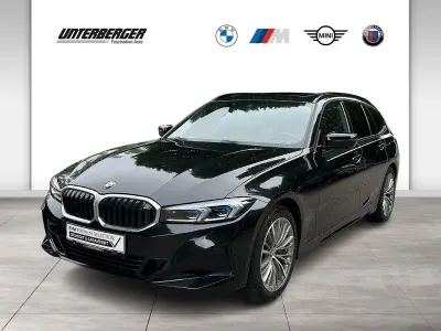 Gebraucht BMW 330 Shadowline 286 PS (210 kW) 2023 Schwarz Kombi