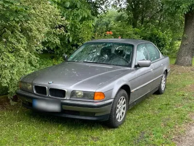 Gebraucht BMW 730 218 PS (160 kW) 1994 Andere farben Limousine