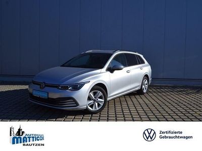 Silber Gebraucht 2022 VW Golf VIII Business Kombi | 21.879 € (Fairer Preis)
