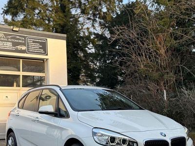 Gebraucht BMW 220 Active Tourer Advantage 190 PS (139 kW) 2017 Weiß Van / Kleinbus