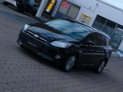 Second-hand Ford Focus Champions Edition 116 CP (85 kW) 2012 Negru Break