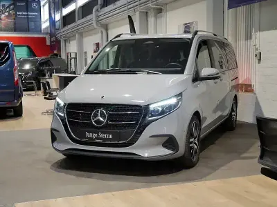 Gebraucht Mercedes V300 Style 237 PS (174 kW) 2024 Grau Van / Kleinbus