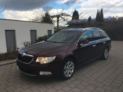 Gebraucht Skoda Superb Ambition 170 PS (125 kW) 2010 Rot Kombi