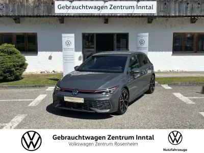 Gebraucht VW Golf VIII GTI 265 PS (194 kW) 2025 Grau Limousine
