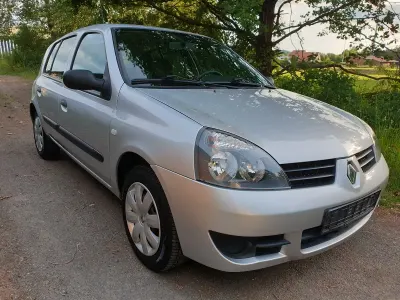 Gebraucht Renault Clio GrandTour Campus 58 PS (42 kW) 2006 Silber Kombi