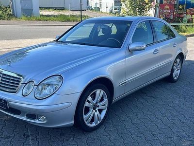 Mercedes E220