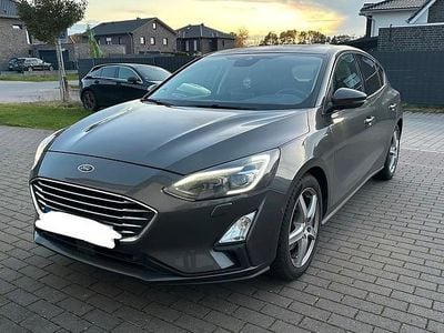 Gebraucht Ford Focus Titanium 150 PS (110 kW) 2019 Grau Limousine