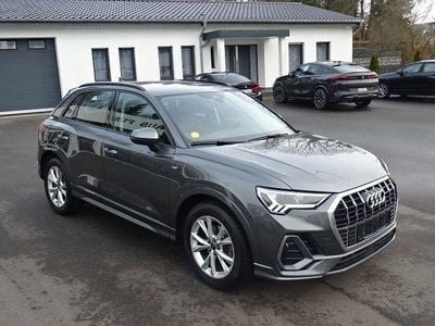 Grau Gebraucht 2022 Audi Q3 S-Line SUV | 26.990 € (Guter Preis)