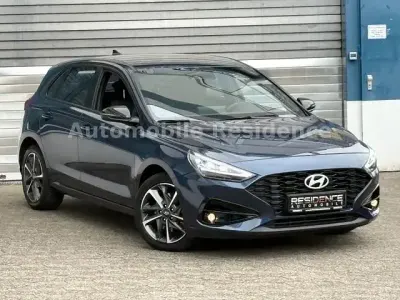 Gebraucht Hyundai i30 Advantage 101 PS (74 kW) 2024 Blau Limousine