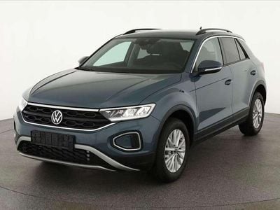 Nouă VW T-Roc Life 150 CP (110 kW) 2025 Albastru SUV