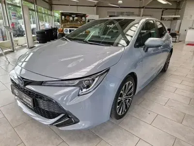 Gebraucht Toyota Corolla Club 179 PS (131 kW) 2019 Grau Limousine