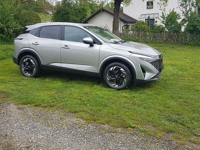 Silber Gebraucht 2024 Nissan Qashqai N-Connecta SUV | 35.990 € (Etwas zu teuer)