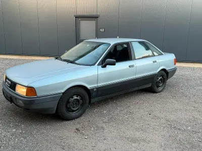 Gebraucht Audi 80 Basis 77 PS (56 kW) 1990 Silber Limousine